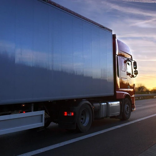 imgi_28_60a07a15b6ec1ca03123fddc_background hero